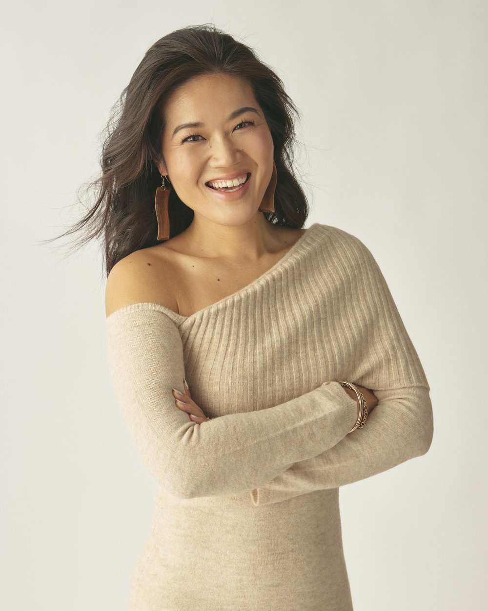 author-Qian Julie Wang
